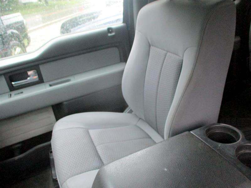 Ford F-150 XL SuperCrew 5.5-ft. Bed 4WD 2013 Ford F-150 XL SuperCrew 5.5-ft. Bed 4WD 2013