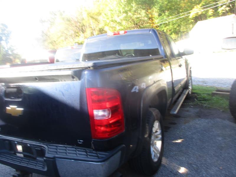 2012 Chevrolet Silverado 1500 LT photo 4