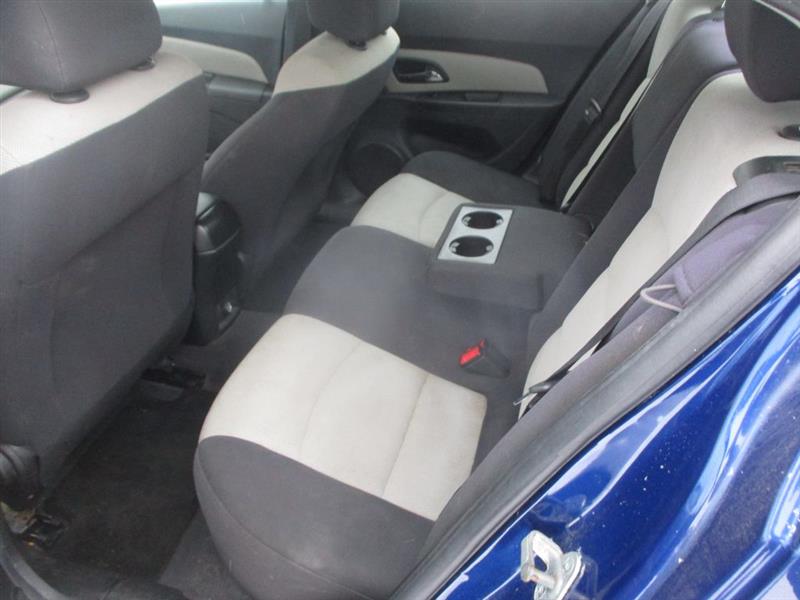 Chevrolet Cruze LS Auto 2013