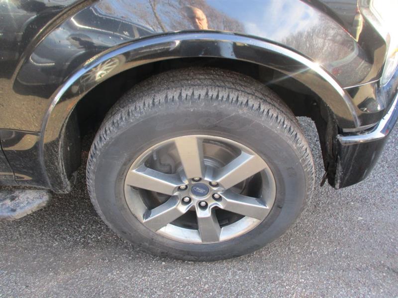 Ford F-150 XL SuperCrew 5.5-ft. Bed 4WD 2015