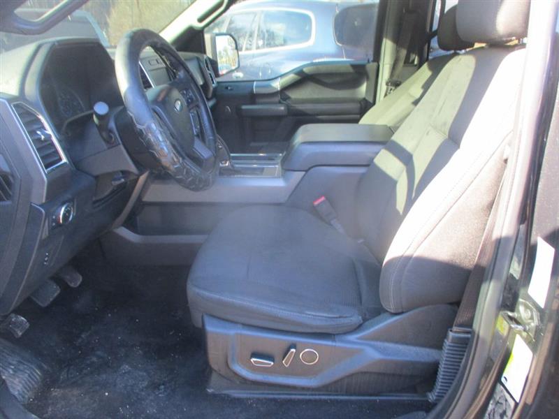 Ford F-150 XL SuperCrew 5.5-ft. Bed 4WD 2015