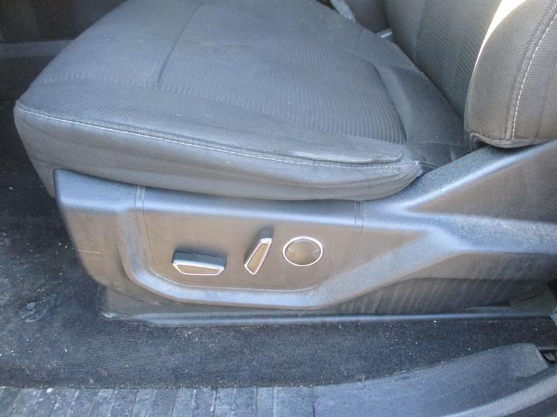 Ford F-150 XL SuperCrew 5.5-ft. Bed 4WD 2015