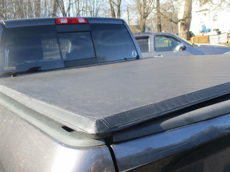 RAM 1500 SLT Crew Cab SWB 4WD 2015