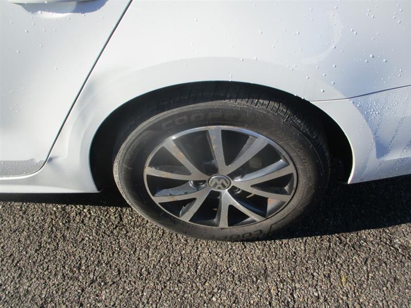 Volkswagen Jetta 1.4T SE 6A 2017