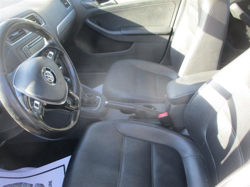 Volkswagen Jetta 1.4T SE 6A 2017