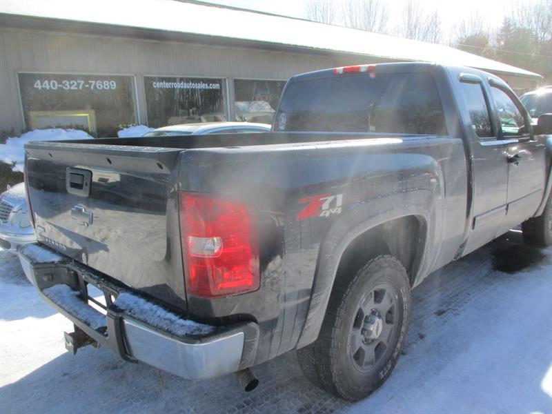 Chevrolet Silverado 1500 LT1 Extended Cab 4WD 2010