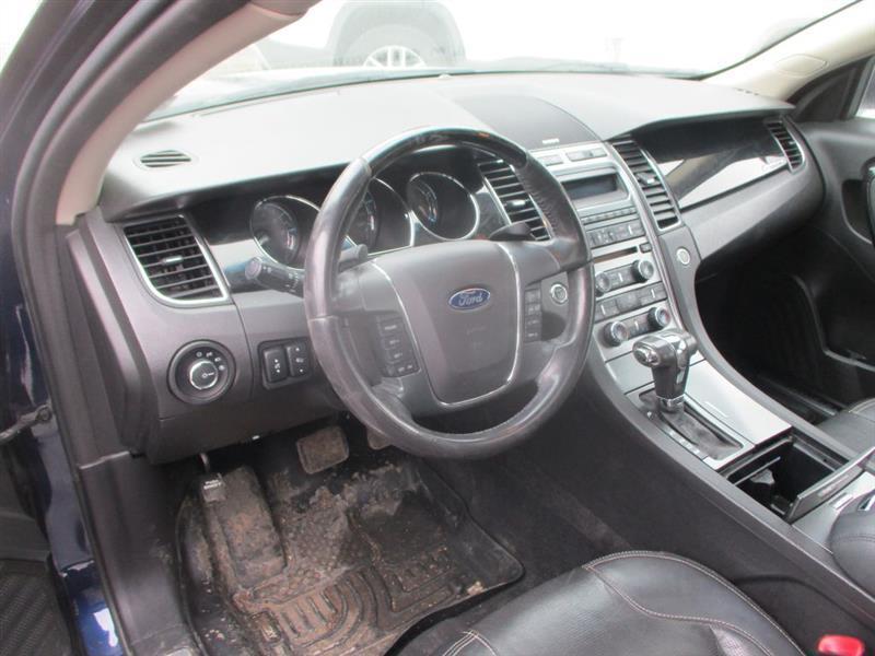 Ford Taurus Limited AWD 2011