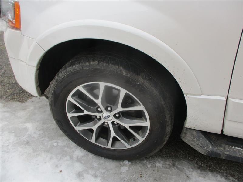 Ford Expedition XLT 4WD 2017