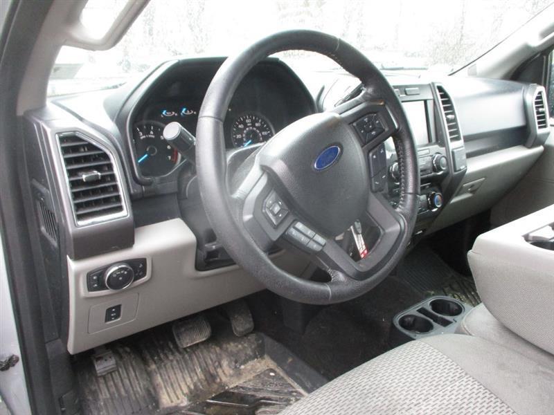 Ford F-150 XL SuperCrew 5.5-ft. Bed 4WD 2016