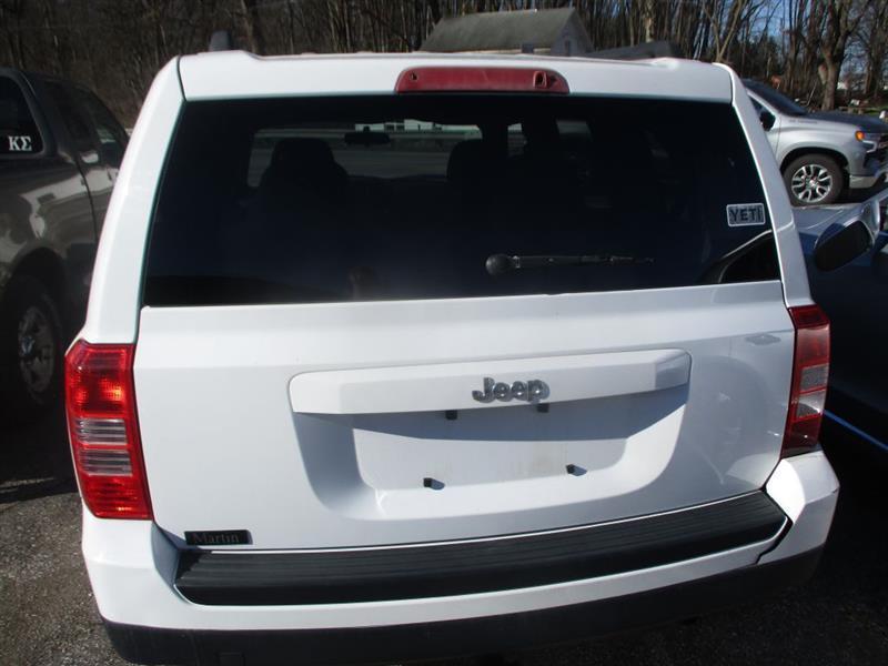 Jeep Patriot Sport 2WD 2014