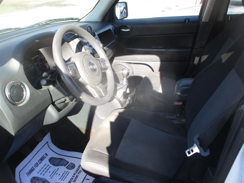 Jeep Patriot Sport 2WD 2014
