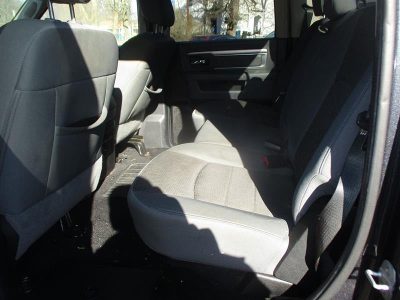 RAM 1500 SLT Crew Cab SWB 4WD 2014