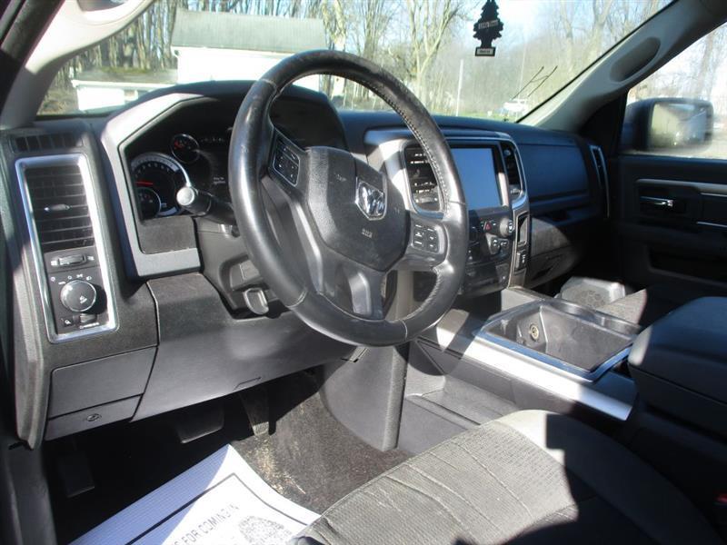 RAM 1500 SLT Crew Cab SWB 4WD 2014