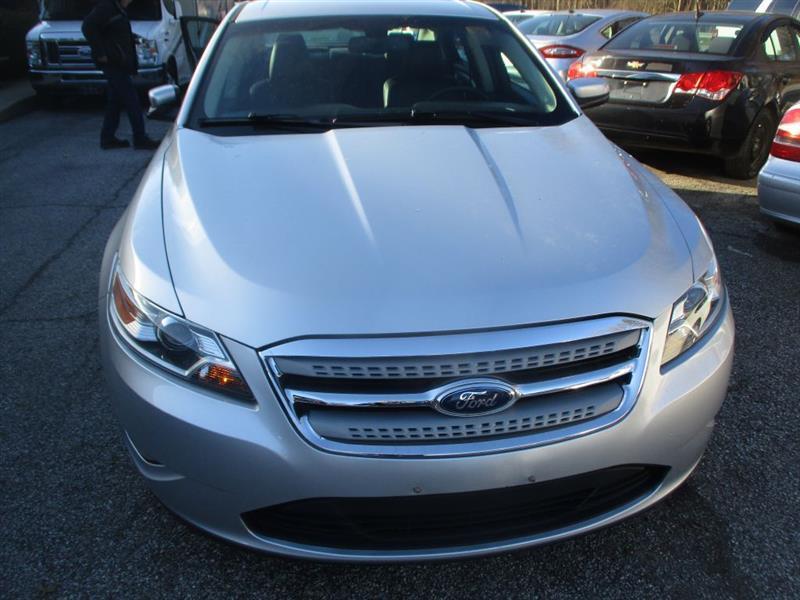 Ford Taurus  2011