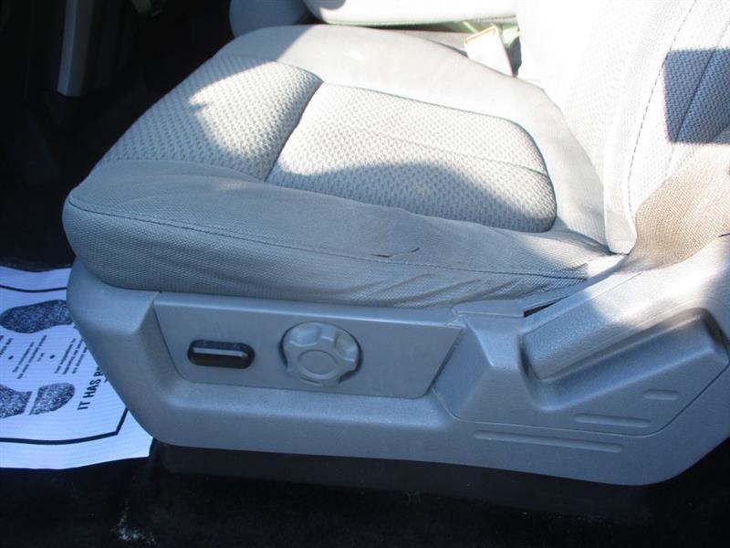 Ford F-150 XL SuperCrew 5.5-ft. Bed 4WD 2014