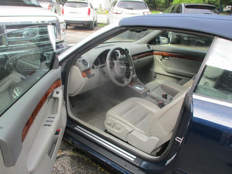 Audi A4 3.2 Cabriolet quattro with Tiptronic 2009