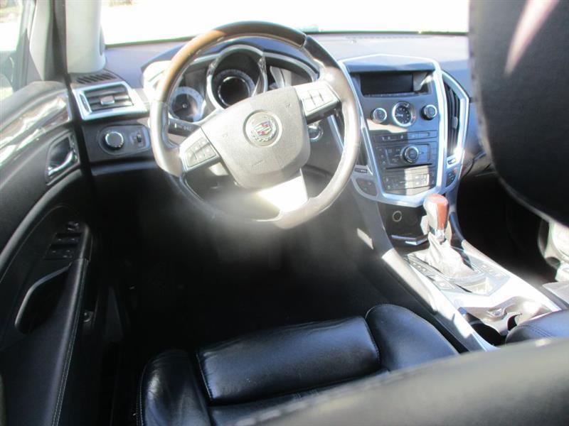 Cadillac SRX Luxury AWD 2012