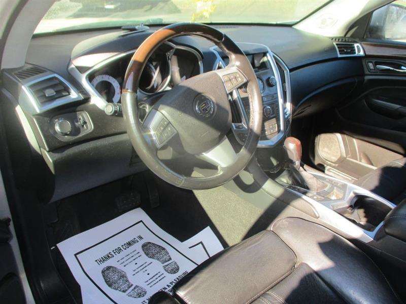 Cadillac SRX Luxury AWD 2012