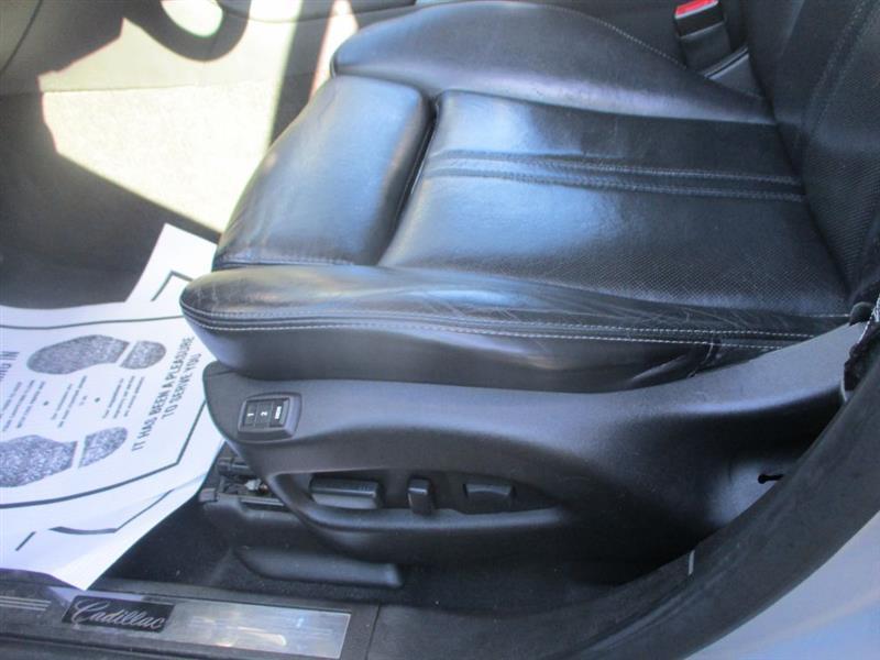 Cadillac SRX Luxury AWD 2012