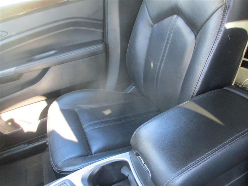 Cadillac SRX Luxury AWD 2012