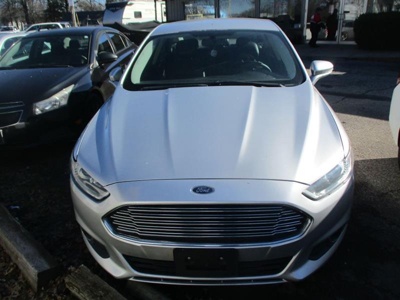 Ford Fusion SE 2014