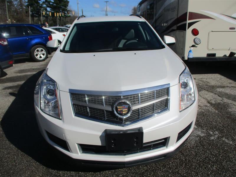 Cadillac SRX Base 2012