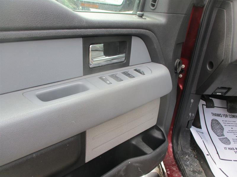 Ford F-150 XL SuperCrew 5.5-ft. Bed 4WD 2014