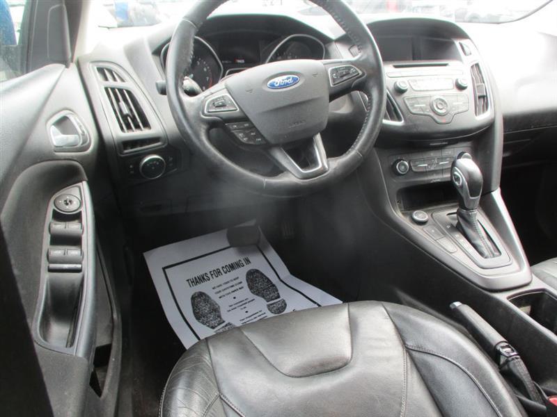 Ford Focus SE Hatch 2015