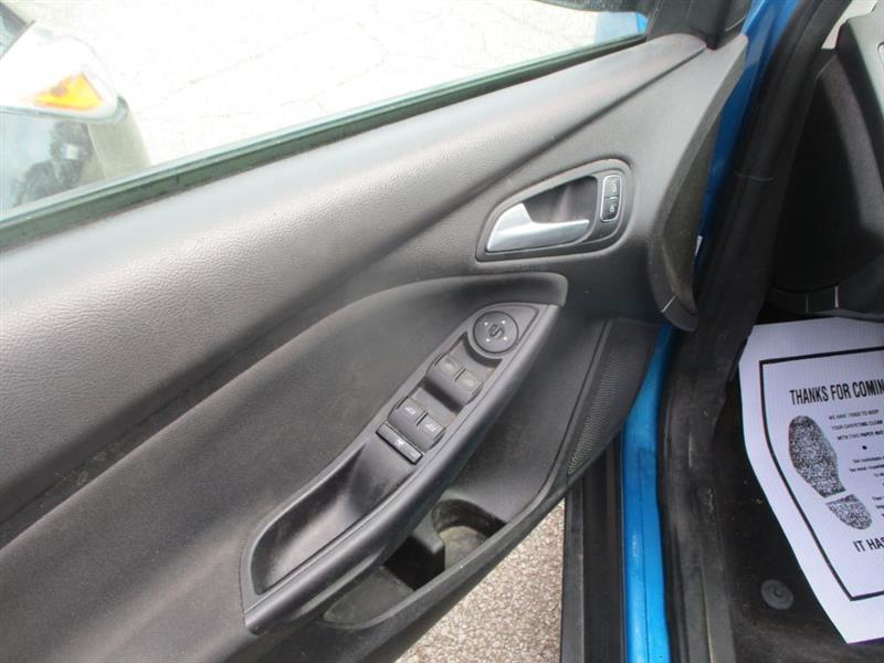 Ford Focus SE Hatch 2015