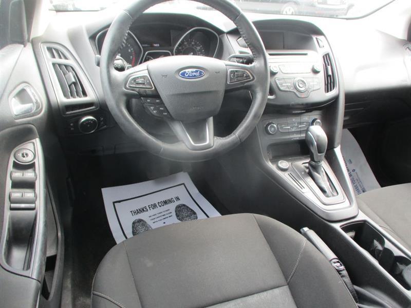 Ford Focus SE Sedan 2015