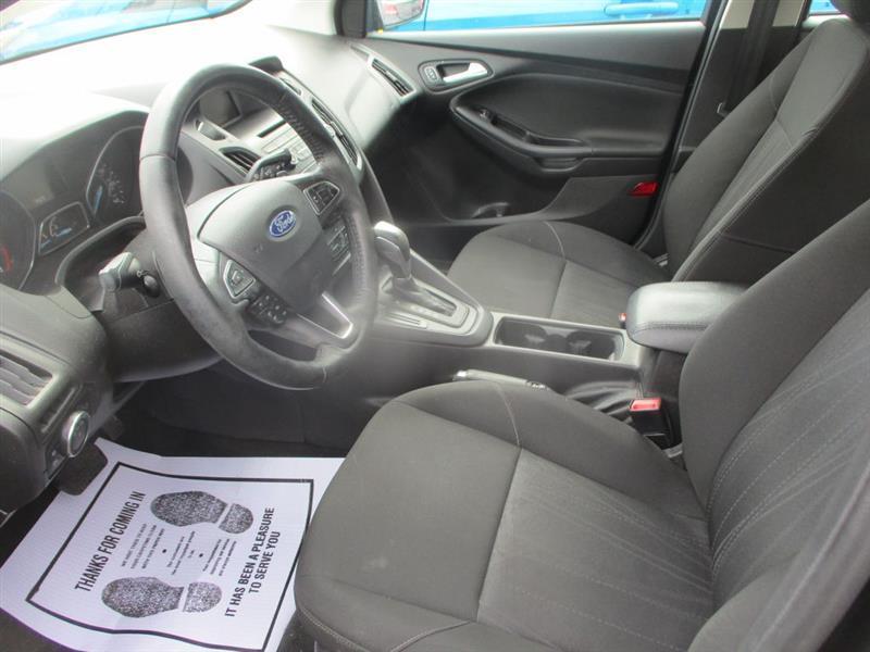 Ford Focus SE Sedan 2015