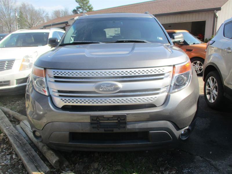 Ford Explorer XLT FWD 2013
