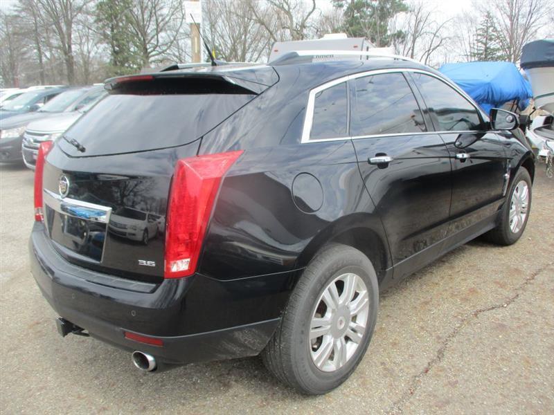 Cadillac SRX Luxury 2012