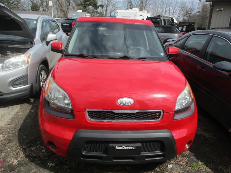 Kia Soul + 2011