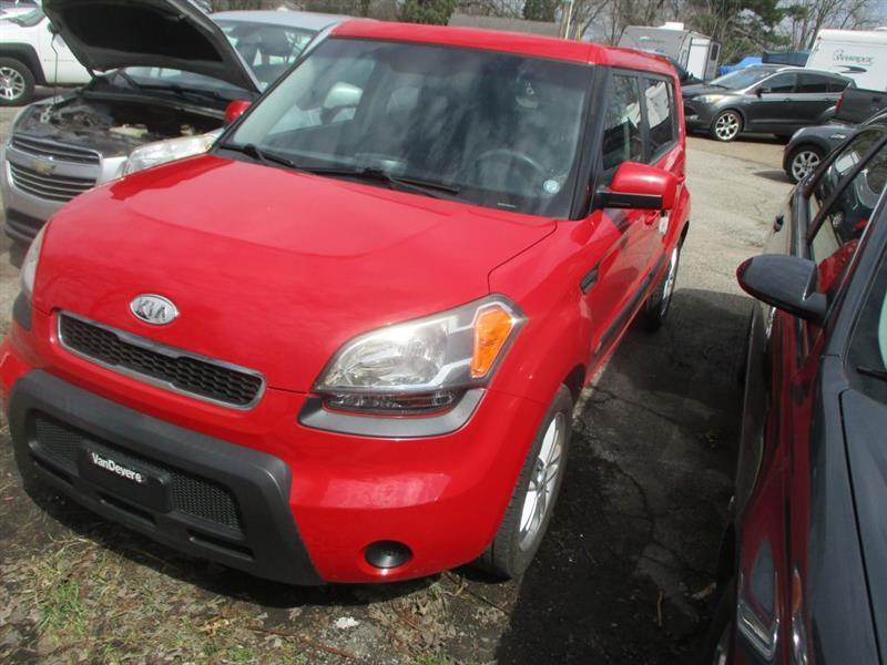 Kia Soul + 2011