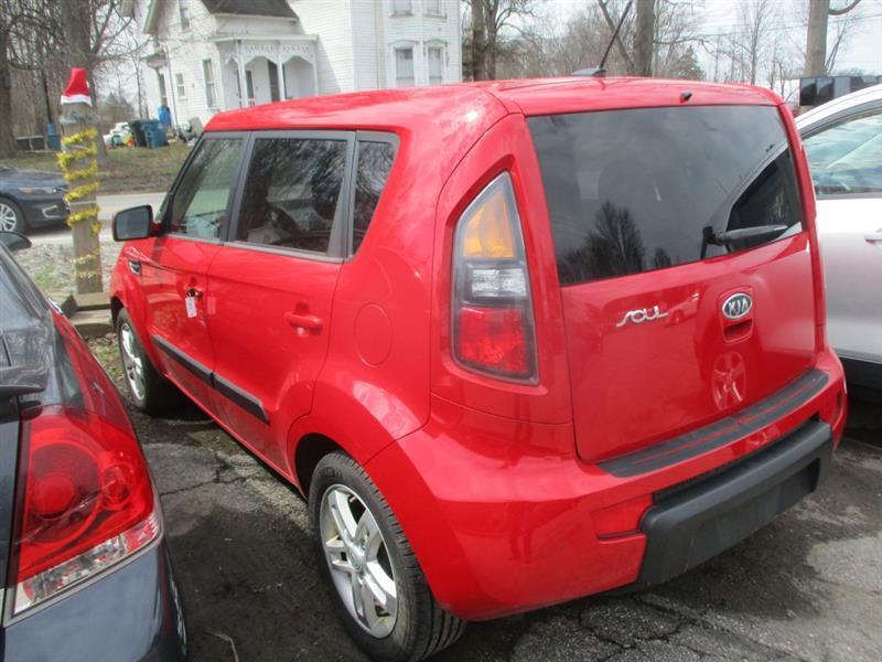 Kia Soul + 2011