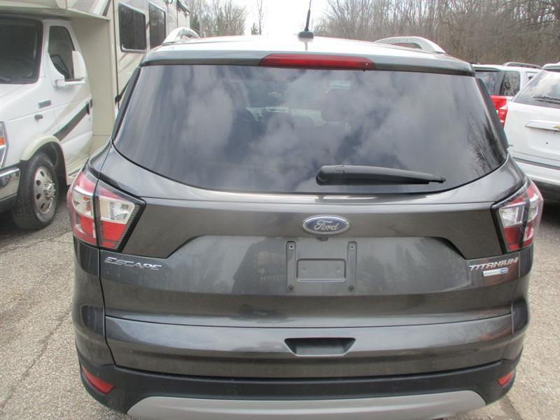 Ford Escape Titanium 4WD 2017