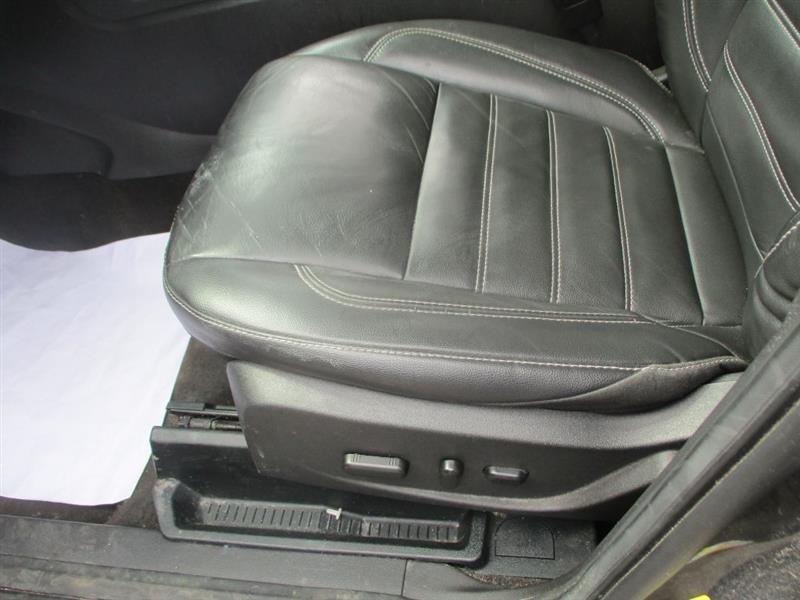 Ford Escape Titanium 4WD 2017