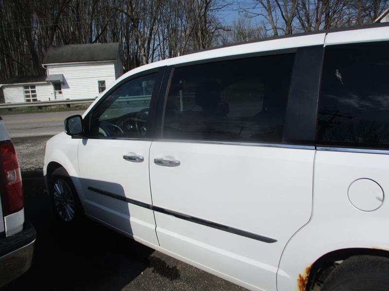 Chrysler Town & Country Touring-L 2014