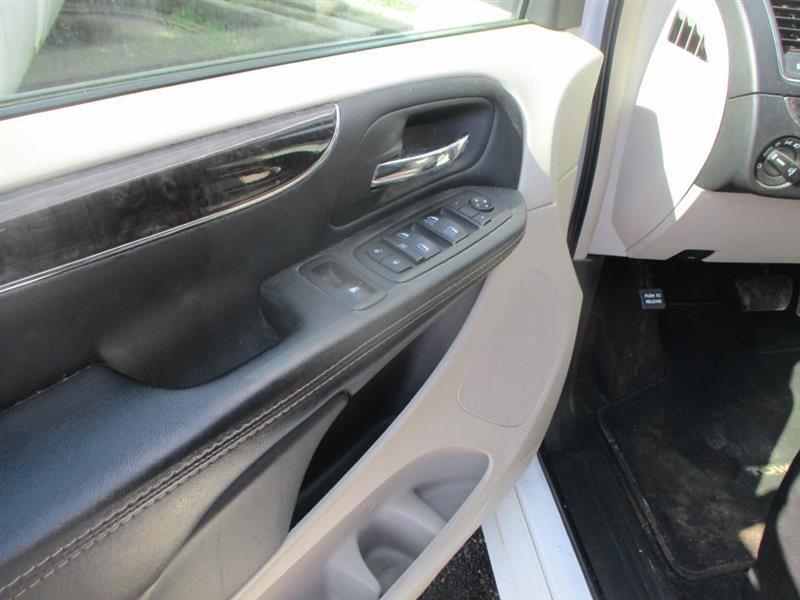 Chrysler Town & Country Touring-L 2014