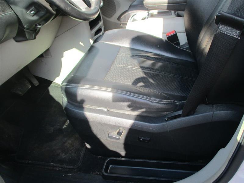 Chrysler Town & Country Touring-L 2014