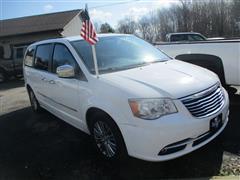 2014 Chrysler Town & Country 