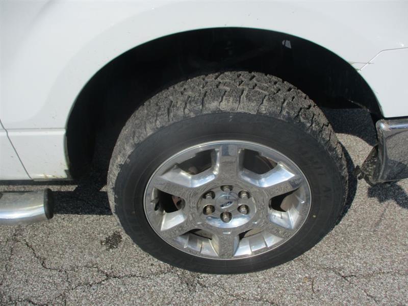 Ford F-150 XL SuperCrew 5.5-ft. Bed 4WD 2013