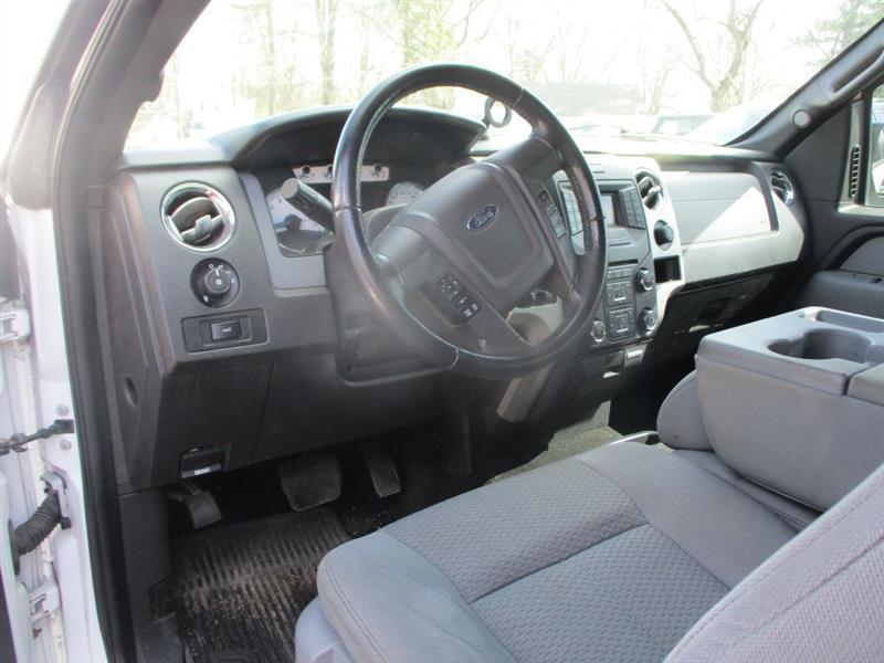 Ford F-150 XL SuperCrew 5.5-ft. Bed 4WD 2013