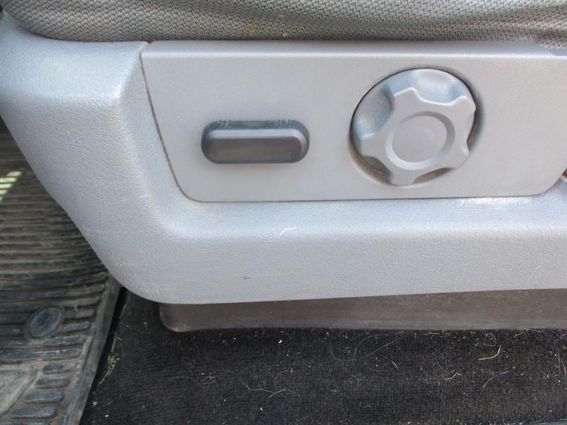 Ford F-150 XL SuperCrew 5.5-ft. Bed 4WD 2013