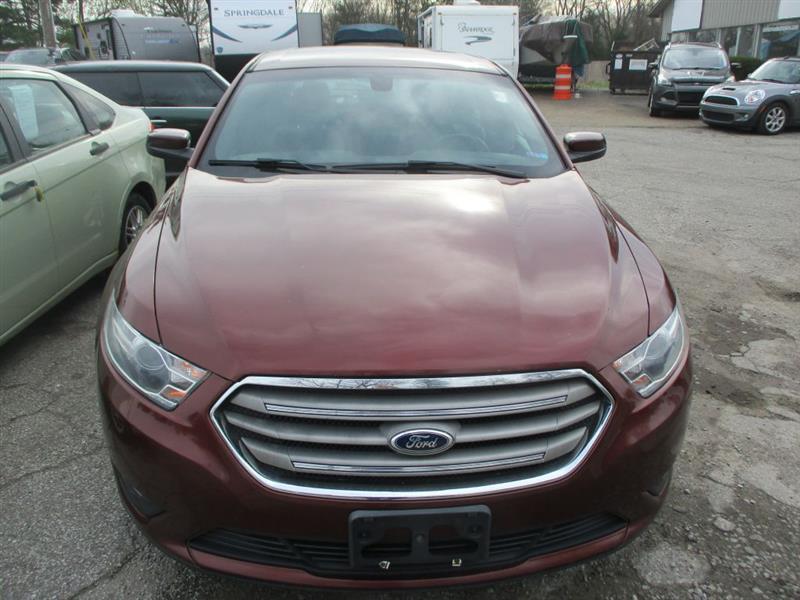 Ford Taurus  2015