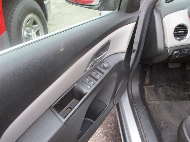 Chevrolet Cruze 2LS 2012