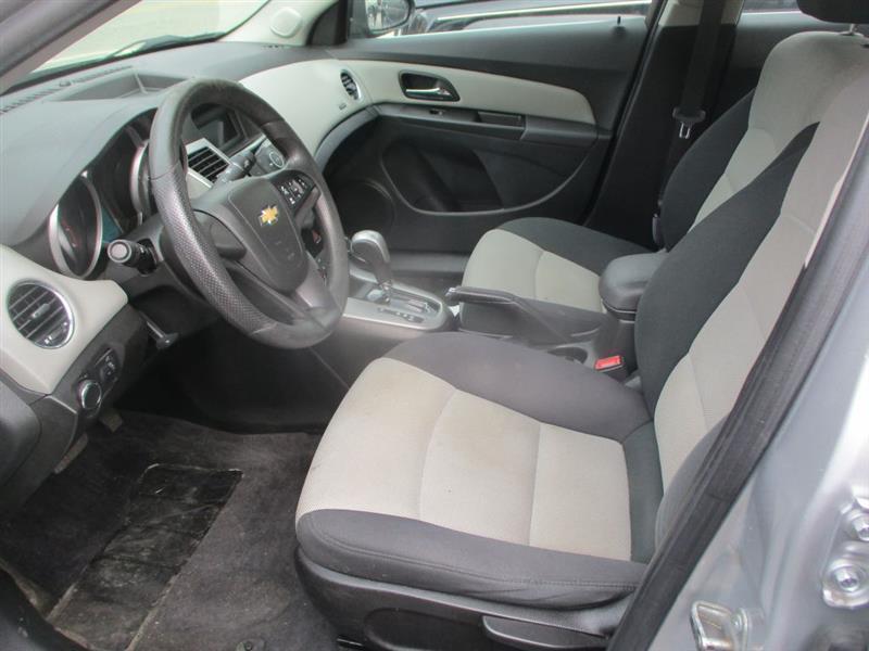 Chevrolet Cruze 2LS 2012