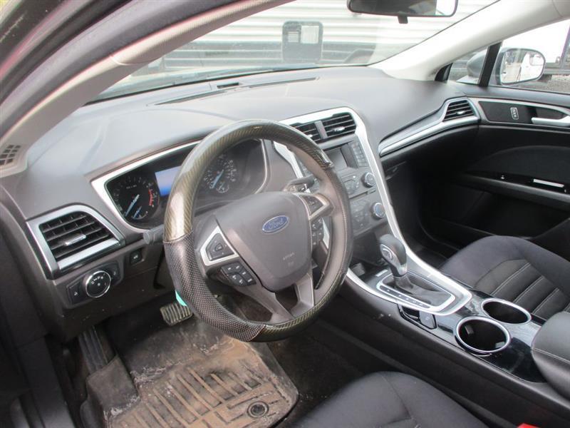 Ford Fusion SE 2013