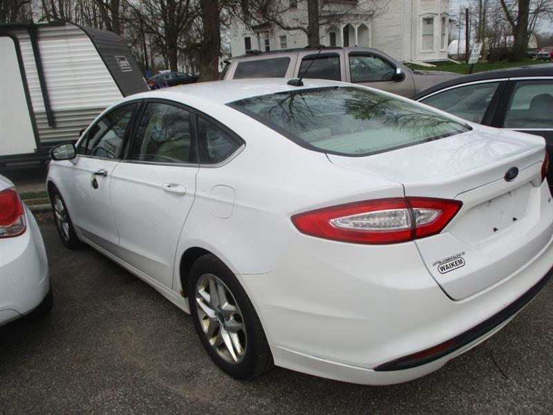 Ford Fusion SE 2013